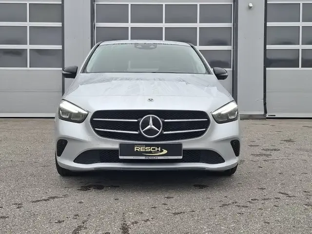Mercedes-Benz B 250