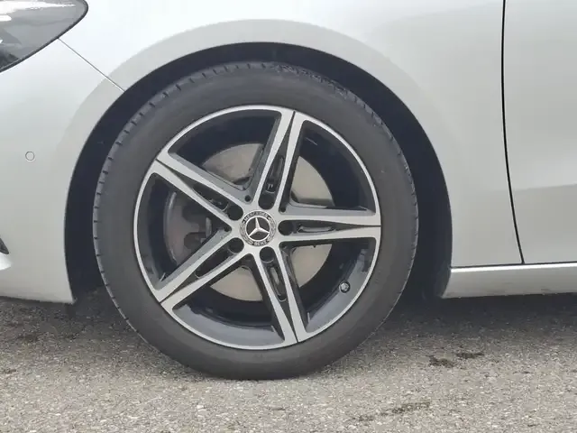 Mercedes-Benz B 250