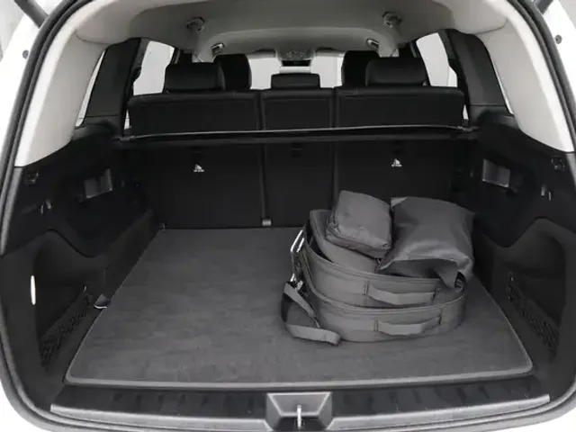 Mercedes-Benz EQB 350