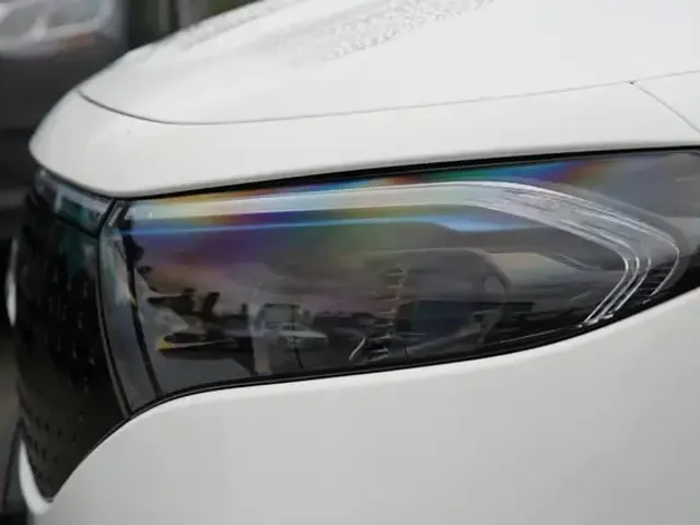 Mercedes-Benz EQB 350
