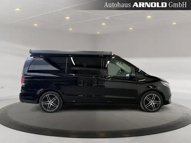 Mercedes-Benz V 220