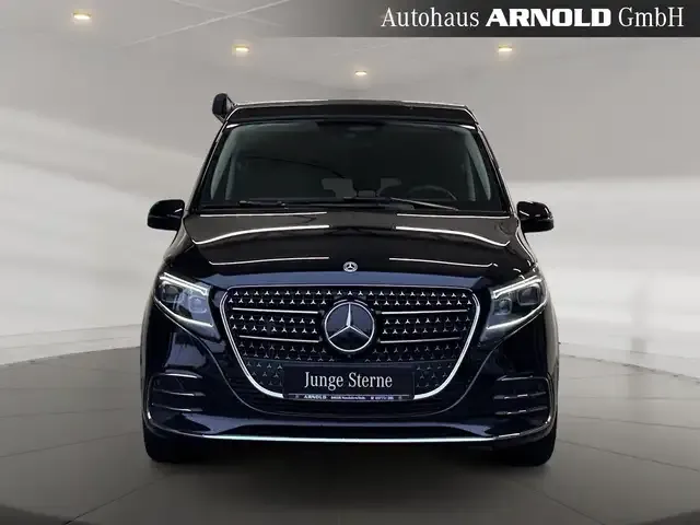 Mercedes-Benz V 220