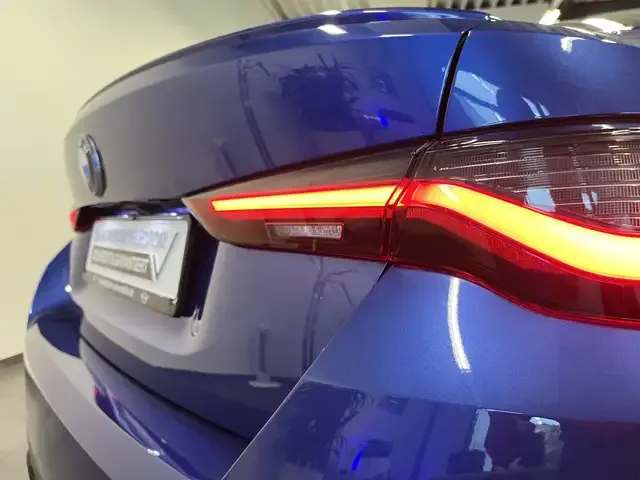 BMW 440
