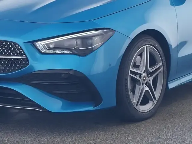 Mercedes-Benz CLA 220