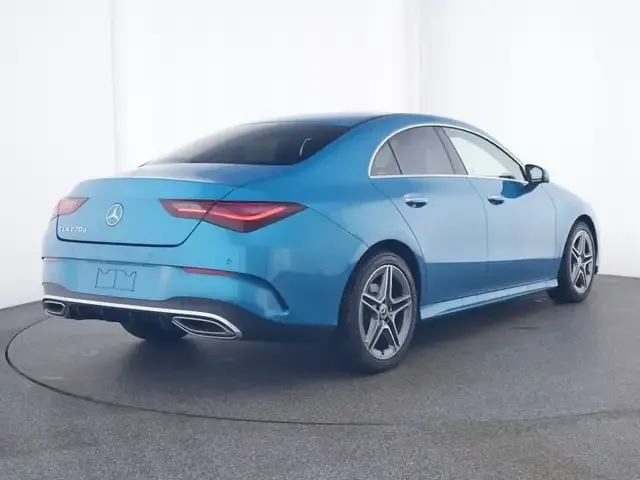 Mercedes-Benz CLA 220