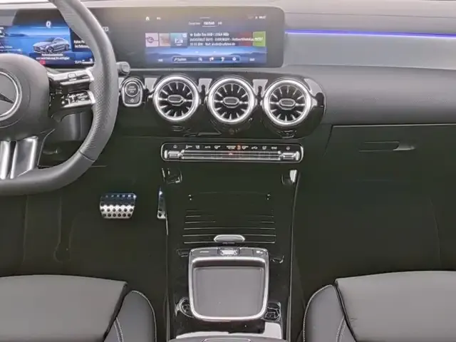 Mercedes-Benz CLA 220