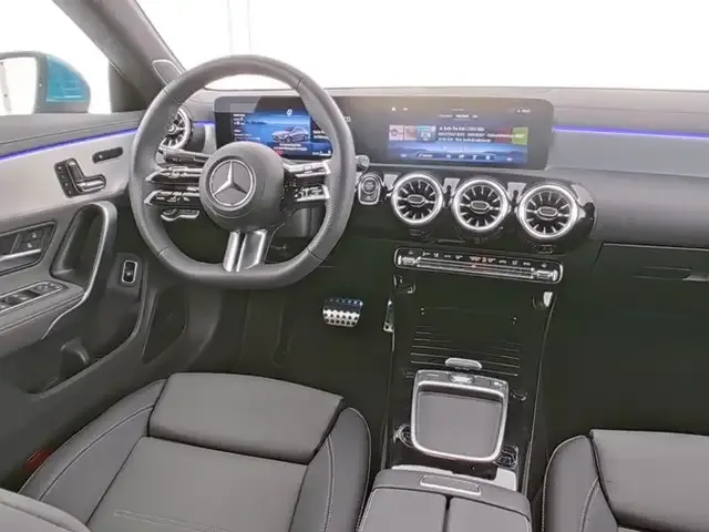 Mercedes-Benz CLA 220