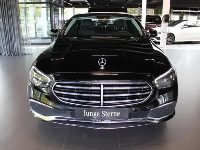Mercedes-Benz E 400