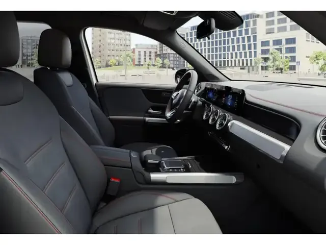 Mercedes-Benz EQB 300