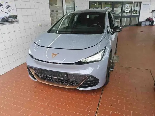 CUPRA Born