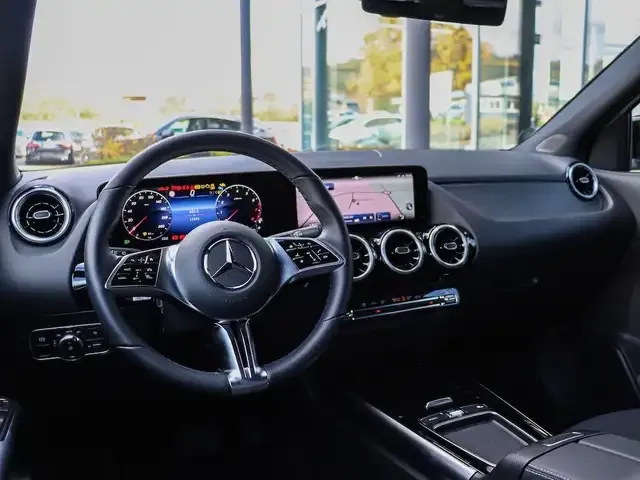 Mercedes-Benz GLA 180