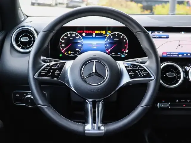 Mercedes-Benz GLA 180