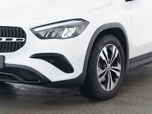 Mercedes-Benz GLA 180
