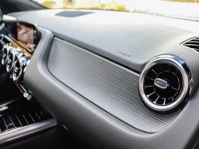 Mercedes-Benz GLA 180