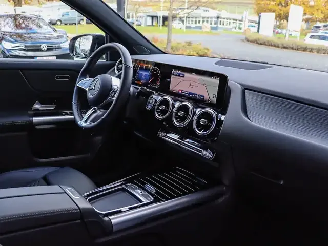 Mercedes-Benz GLA 180