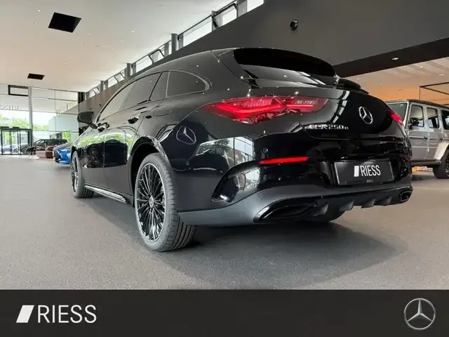 Mercedes-Benz CLA 250