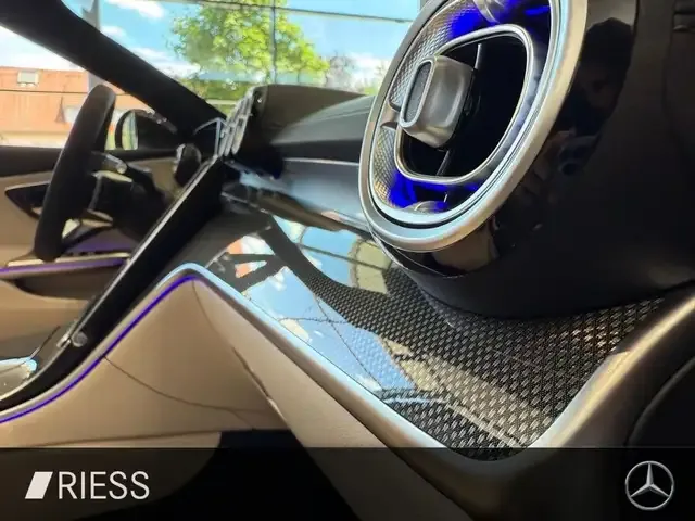 Mercedes-Benz CLE 200