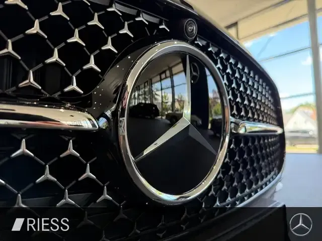 Mercedes-Benz CLE 200