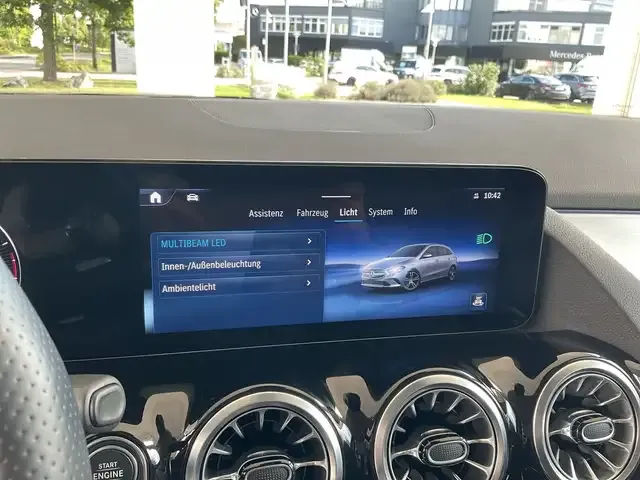 Mercedes-Benz B 250