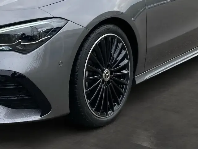 Mercedes-Benz CLA 220