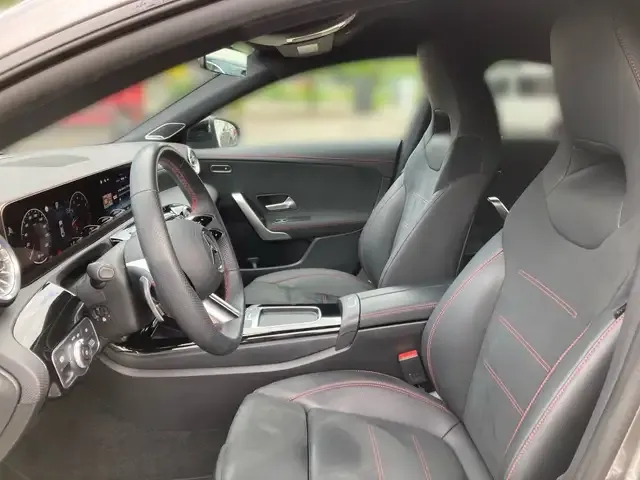 Mercedes-Benz CLA 220