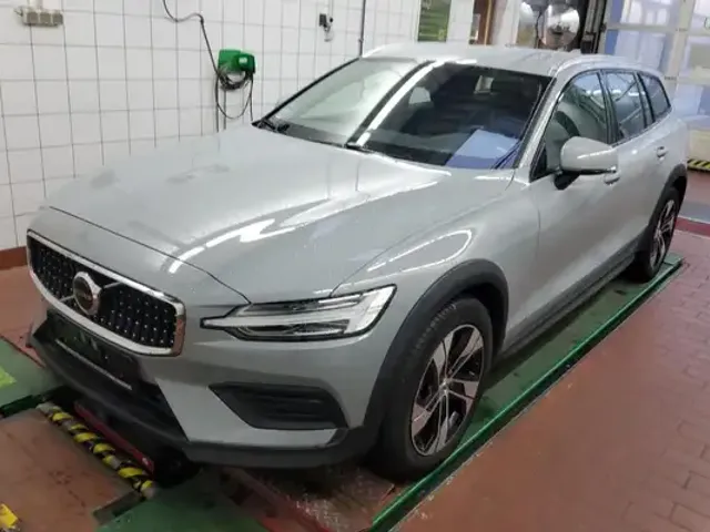 Volvo V60 Cross Country
