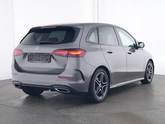 Mercedes-Benz B 220