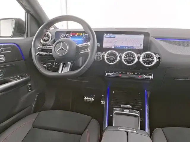 Mercedes-Benz B 220