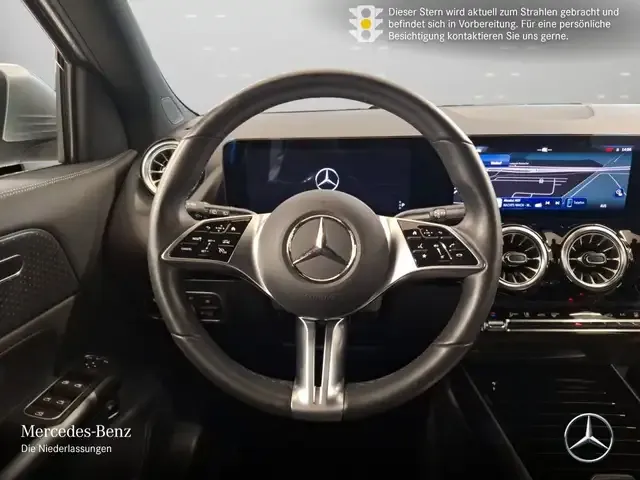 Mercedes-Benz EQA 300