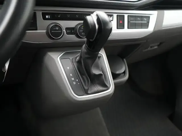 Volkswagen T6.1 California