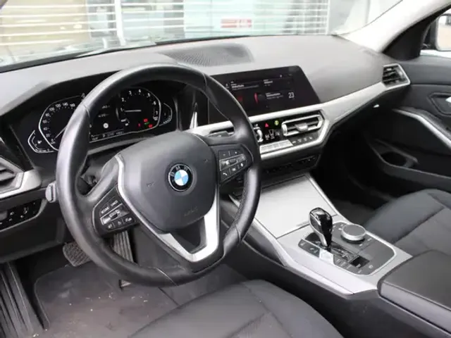 BMW 318