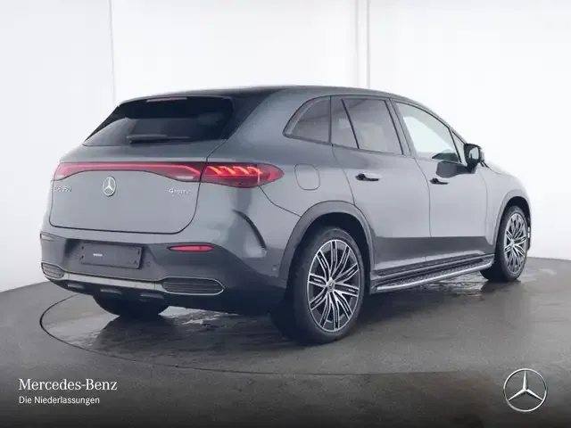 Mercedes-Benz EQE SUV