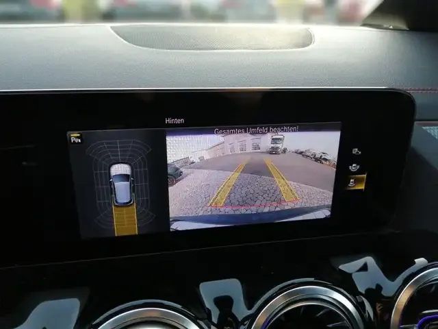 Mercedes-Benz EQA 250