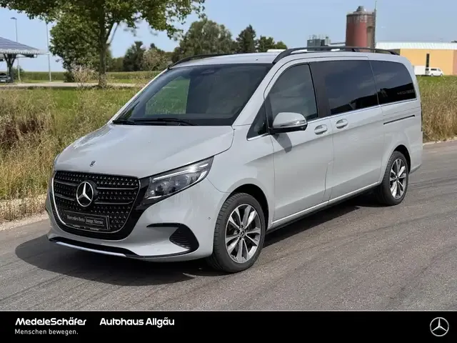 Mercedes-Benz V 250