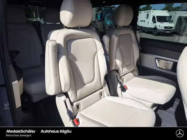Mercedes-Benz V 250