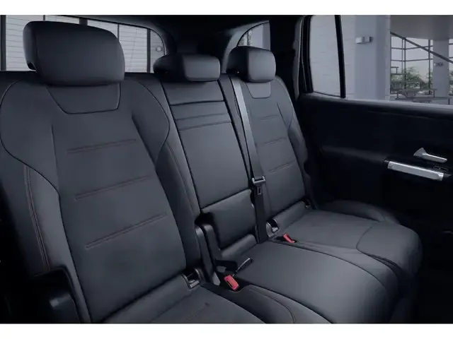 Mercedes-Benz GLB 220