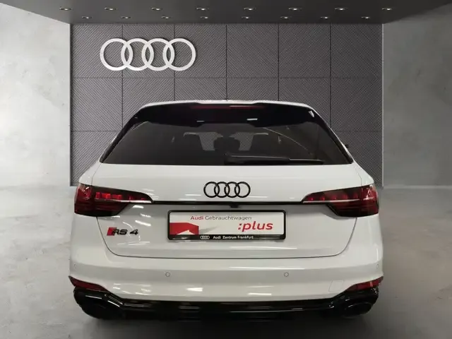 Audi RS4