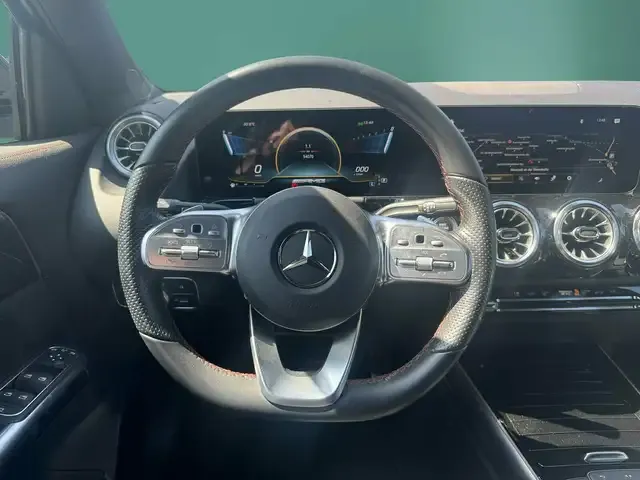 Mercedes-Benz GLA 35 AMG