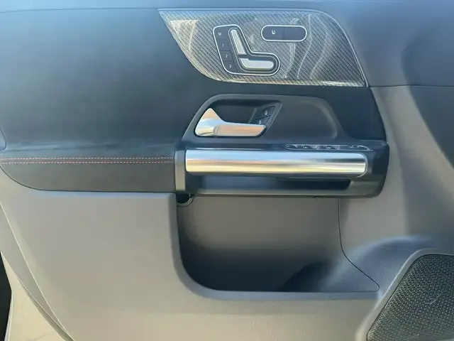 Mercedes-Benz GLA 35 AMG