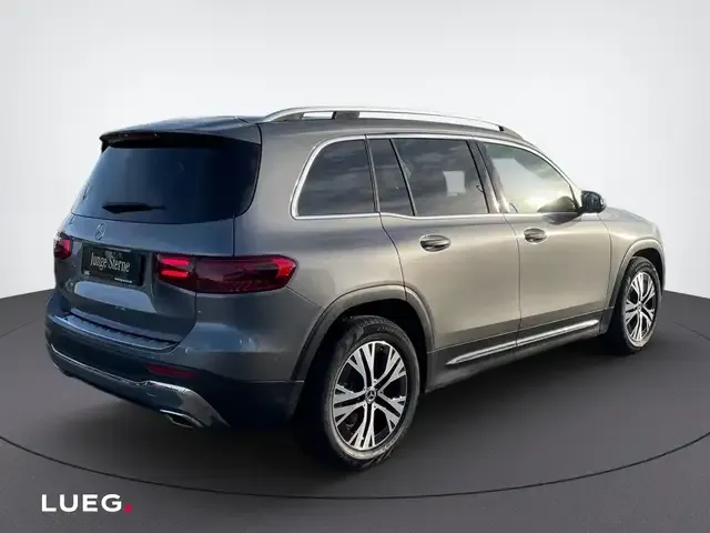 Mercedes-Benz GLB 180