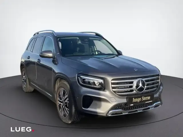 Mercedes-Benz GLB 180