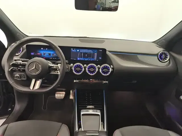 Mercedes-Benz GLA 180