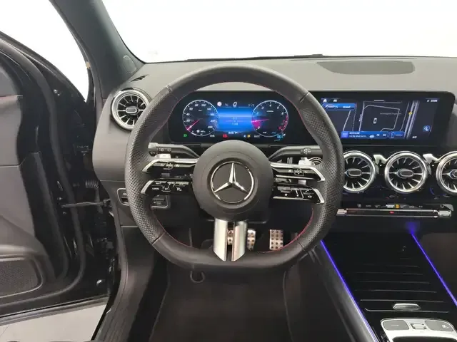 Mercedes-Benz GLA 180