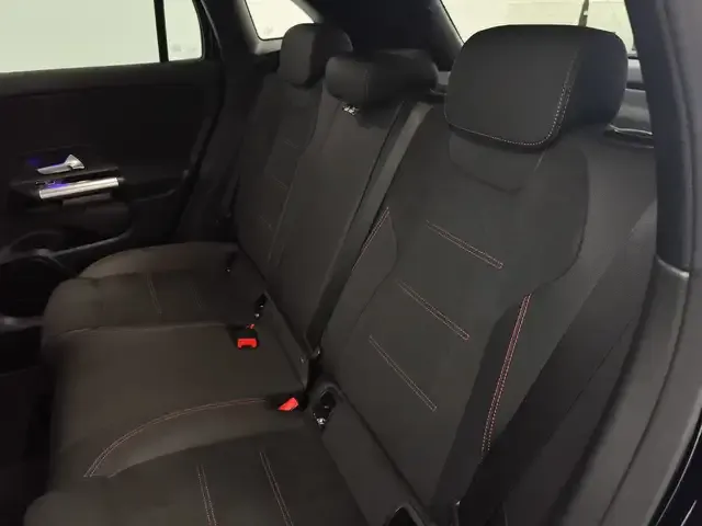 Mercedes-Benz GLA 180