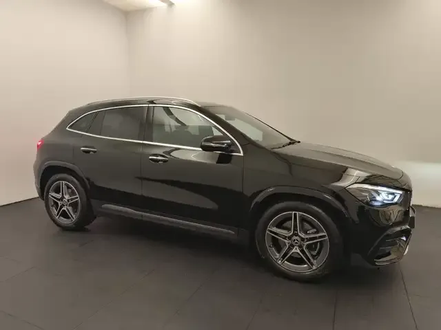 Mercedes-Benz GLA 180