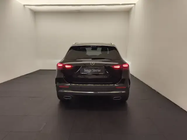 Mercedes-Benz GLA 180