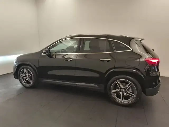 Mercedes-Benz GLA 180