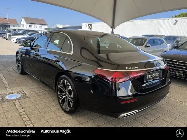 Mercedes-Benz E 220