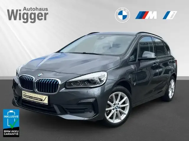 BMW 225