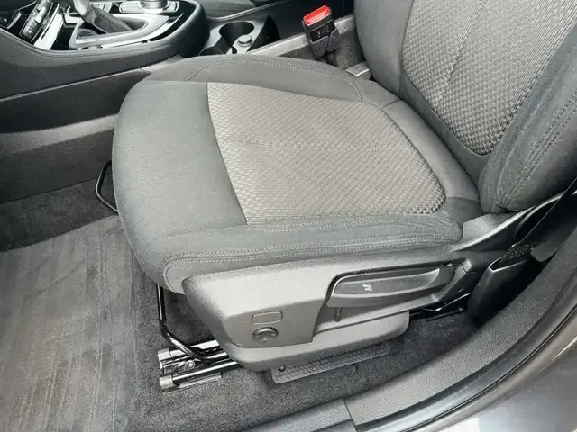 BMW 225